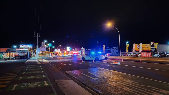 Emergency services at the scene of a fatal crash at the intersection of Hewletts Rd and Aerodrome Rd, Mount Maunganui. Photo / Cameron Avery