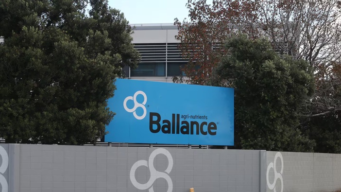 Ballance Agri-Nutrients' Hewletts Rd fertiliser manufacturing plant. Photo / John Borren