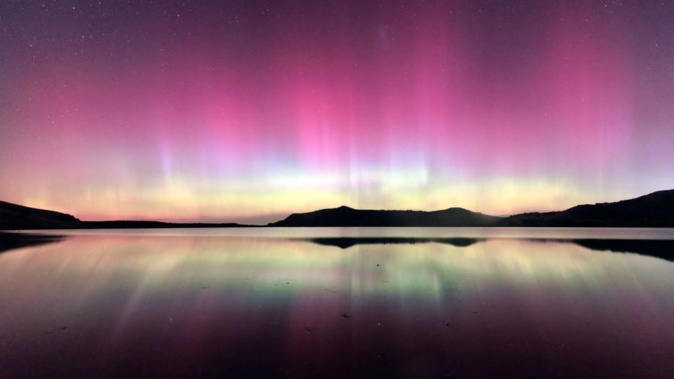 Aurora Australis (the Southern Lights) as seen over New Zealand's skies on February 27. Photo / Ian Griffin