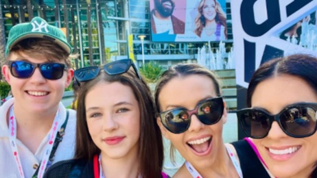 Australian influencer family move overseas after child social media ban