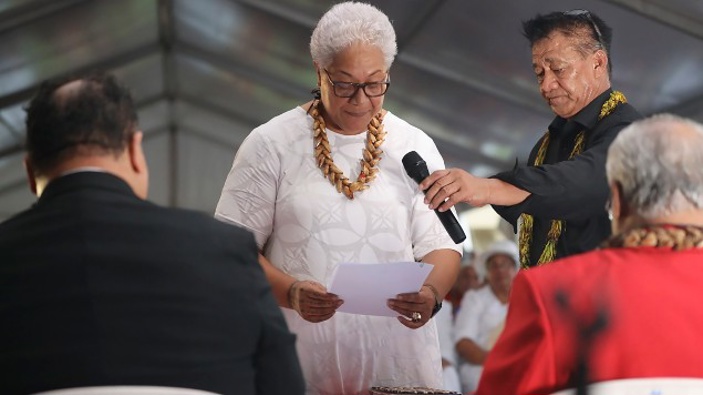 Samoa's Prime Minister-elect Fiame Naomi Mata'afa takes her oath at an unofficial ceremony outside parliament house in Apia, Samoa. (Photo / AP)