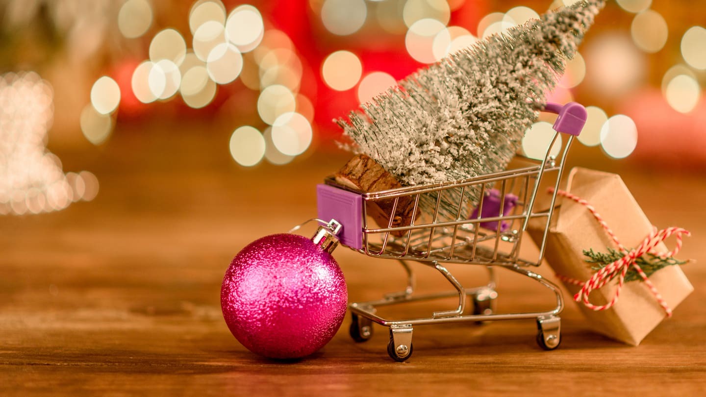 NZ retail spending warms up before Christmas