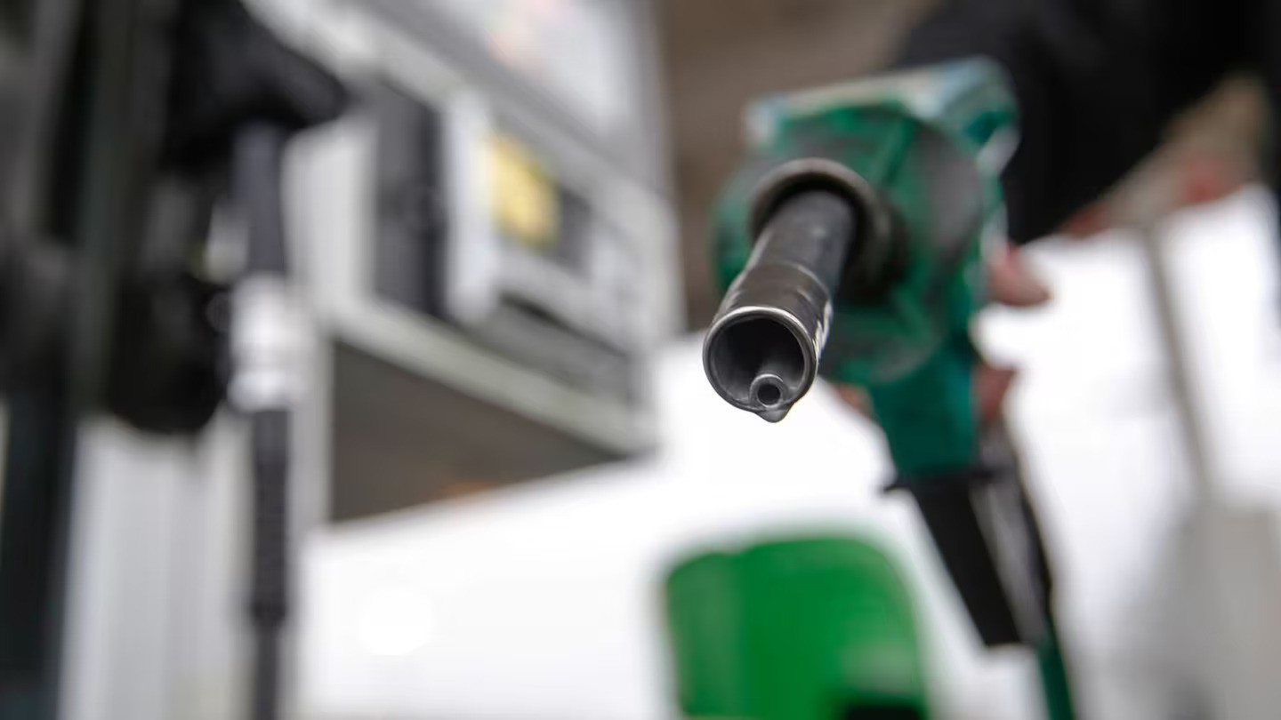 Average price of petrol hits near four-year high as Kiwis urged not to panic-buy