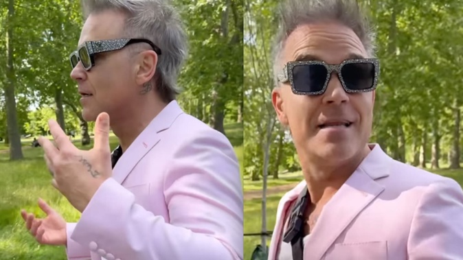Robbie Williams wasn't recognised in public on Sunday despite being on of the UK's biggest stars. Photo / @robbiewilliams