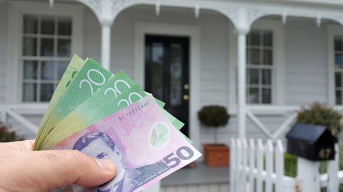 The median house price in New Zealand fell to $781,000 in April. Photo / NZME