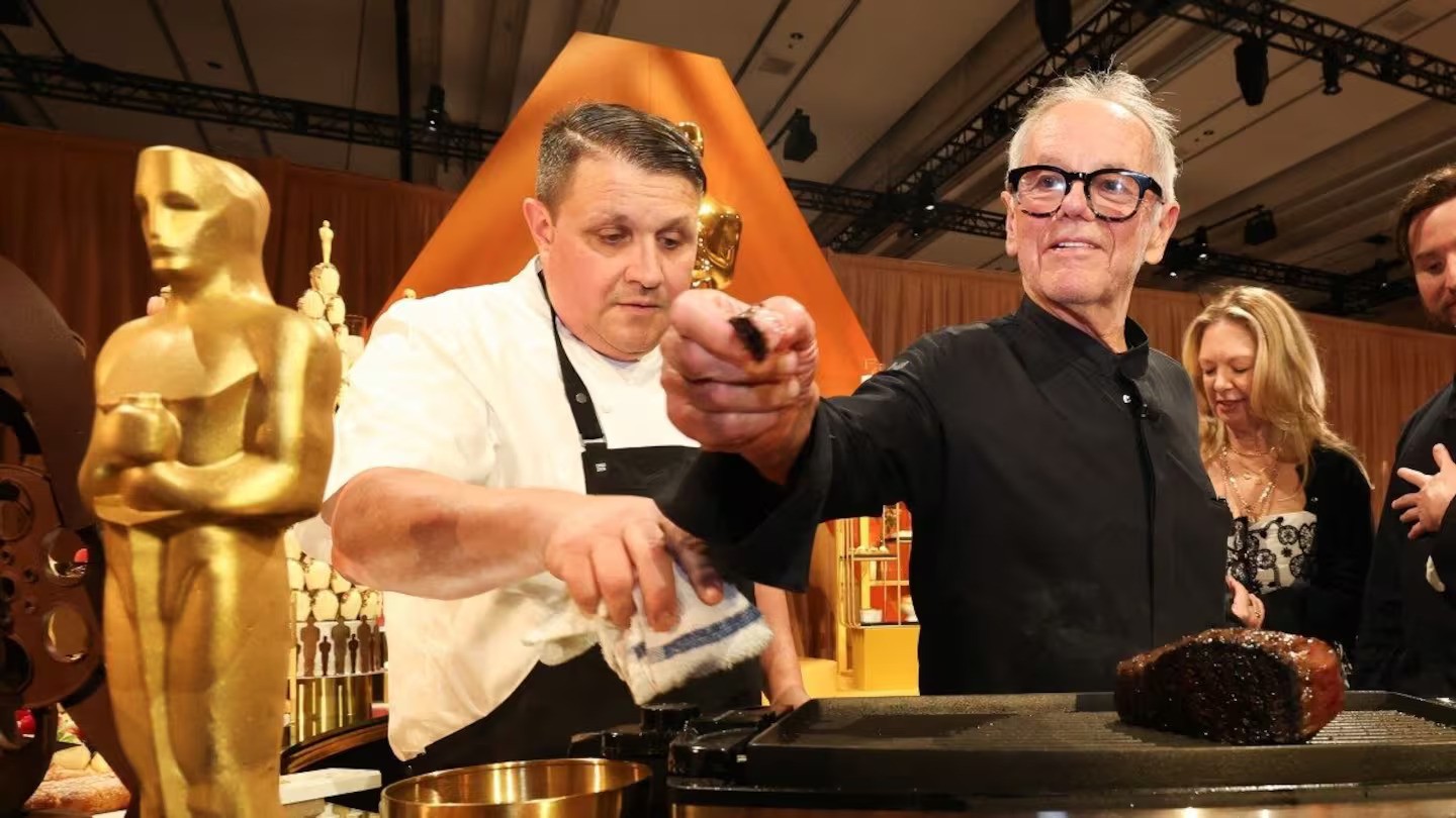 Caviar, truffle and chicken pot pies: What Hollywood will eat at the Oscars