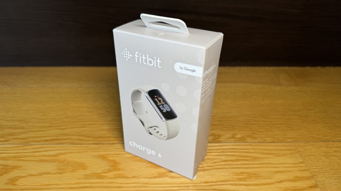 Fitbit Charge 6 -Bridging the Gap Between Watch and Tracker?