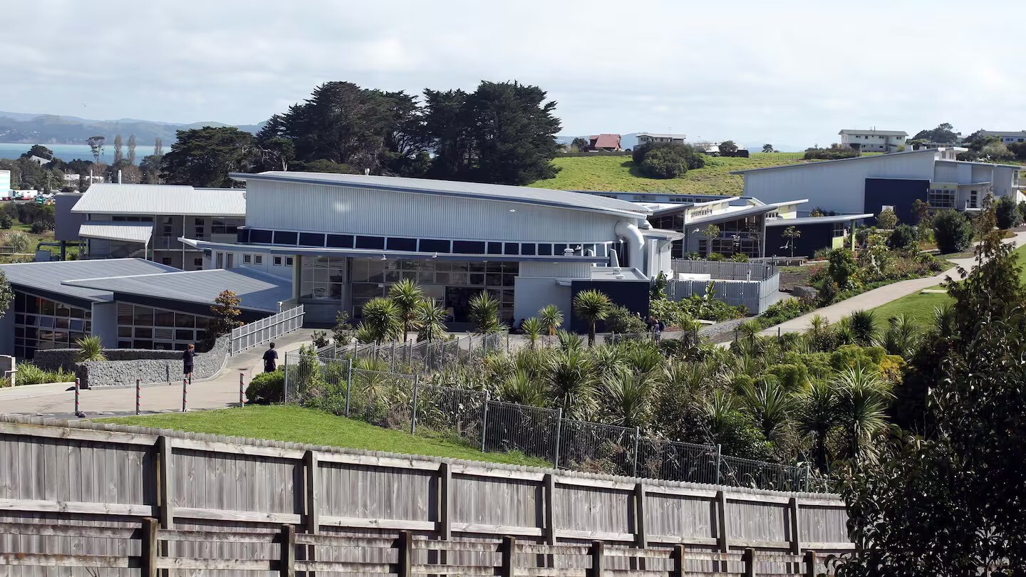 Auckland pupil treated in Starship Hospital after being struck by car on way to school