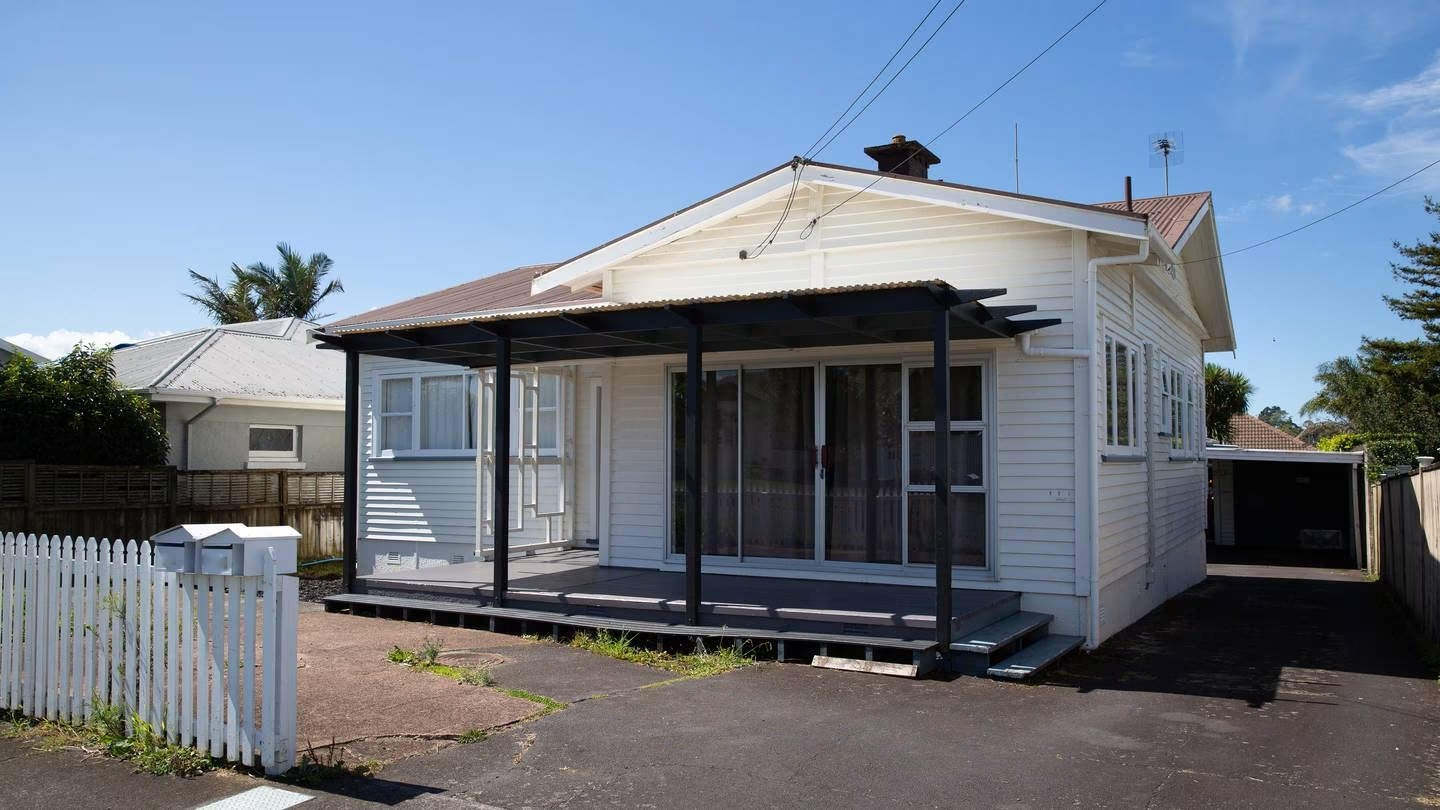 This Pt Chevalier property was at the centre of the dispute. Photo / Sylvie Whinray
