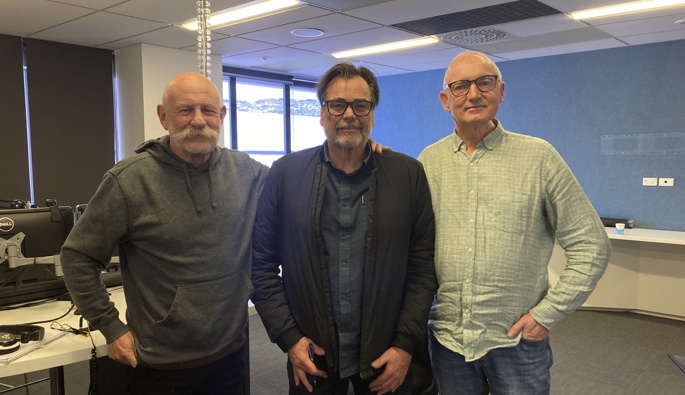 Former TVNZ Political Editor Mark Sainsbury, Nick Mills, and former Labour Chief of Staff Mike Munro. Image / Newstalk ZB
