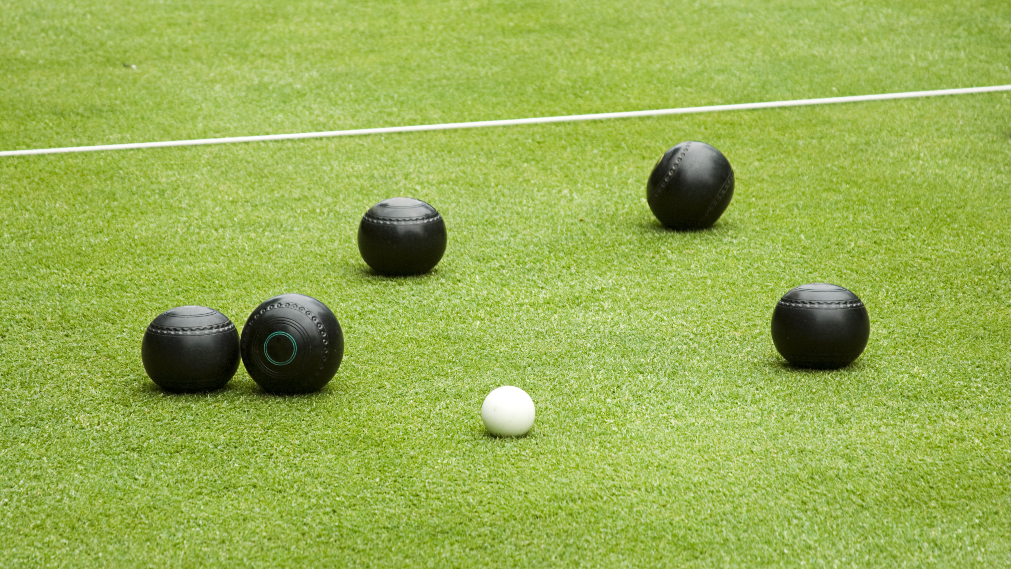 Prestigious lawn bowls event hits Auckland's greens 