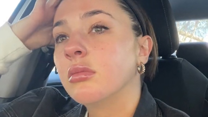 A woman revealed she works three jobs and still feels like she's struggling financially. Photo / TikTok, @jourdskir