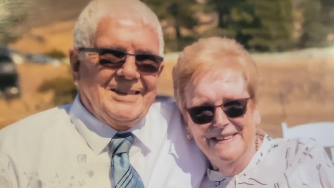 Alfred Wells and Margaret Wells. Margaret Wells died after waiting 70 minutes for an ambulance.