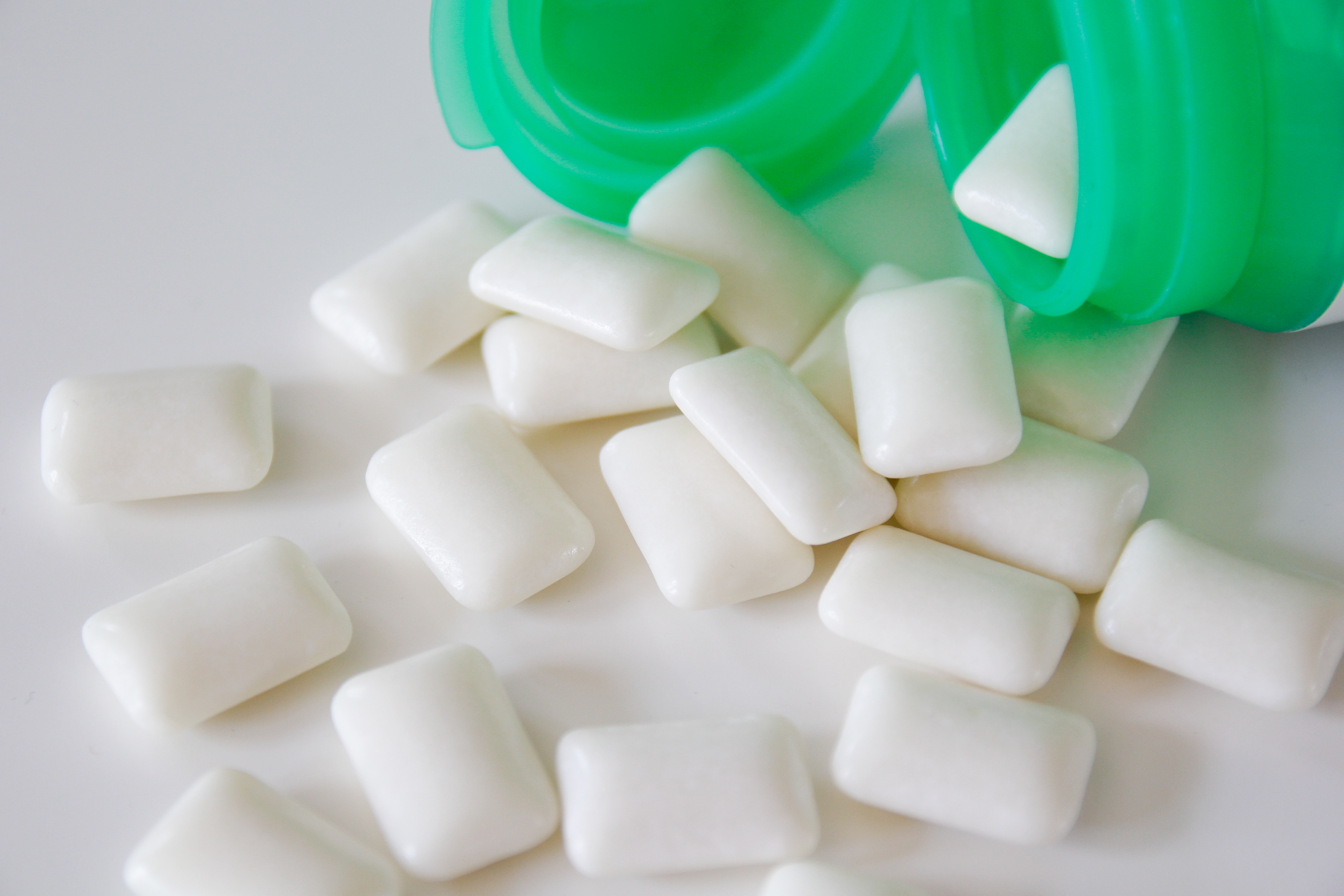 Health expert raises concerns over microplastics in chewing gum