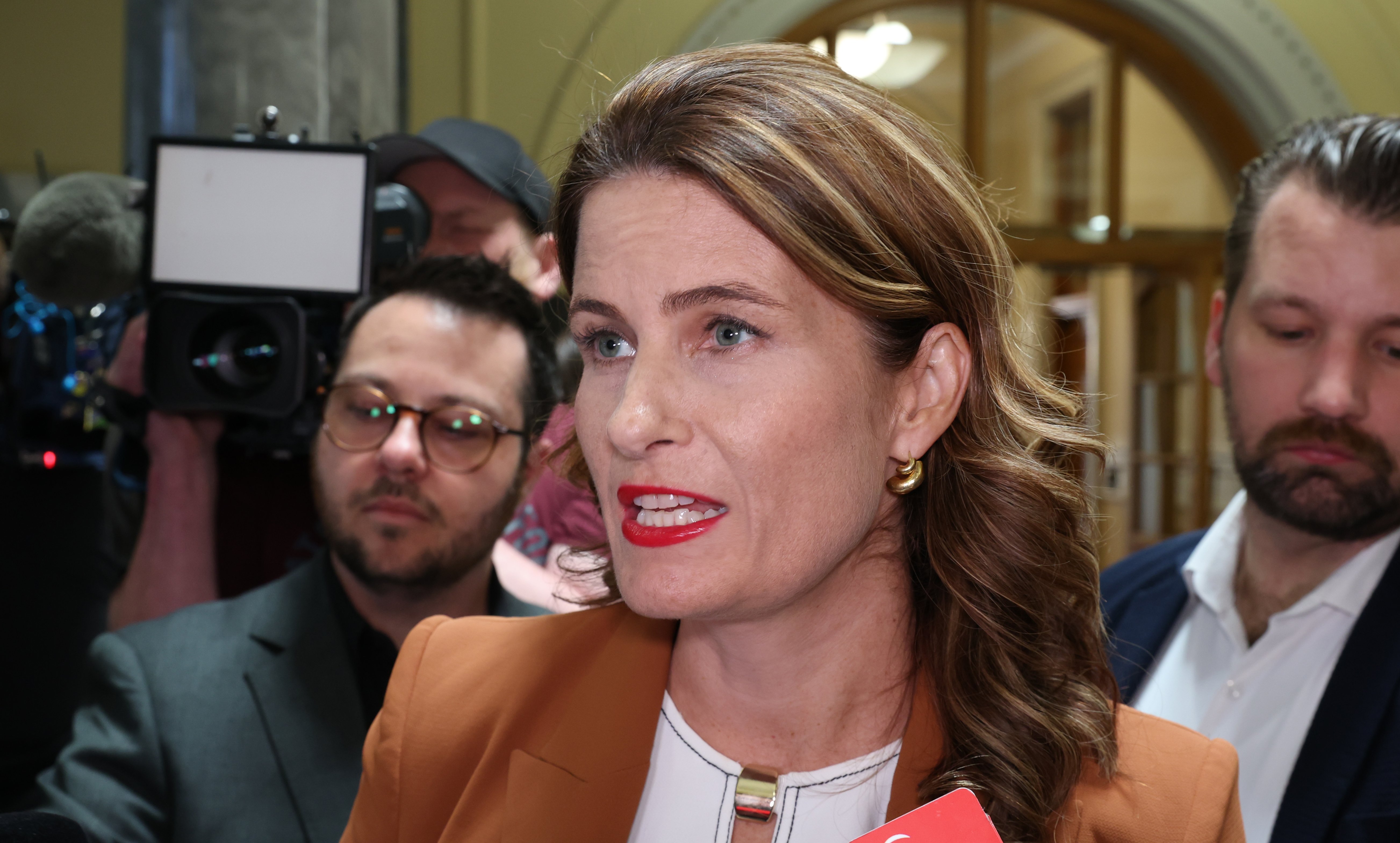 'Decade of deficits': Economist raises concerns as surplus pushed out to 2029