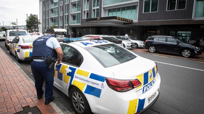 Police outside the Sofitel in the Viaduct Harbour responding to the April firearms incident. (Photo / Jason Oxenham)