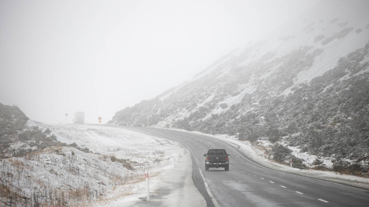 Snow warnings in place across South Island as cold blast sweeps up country