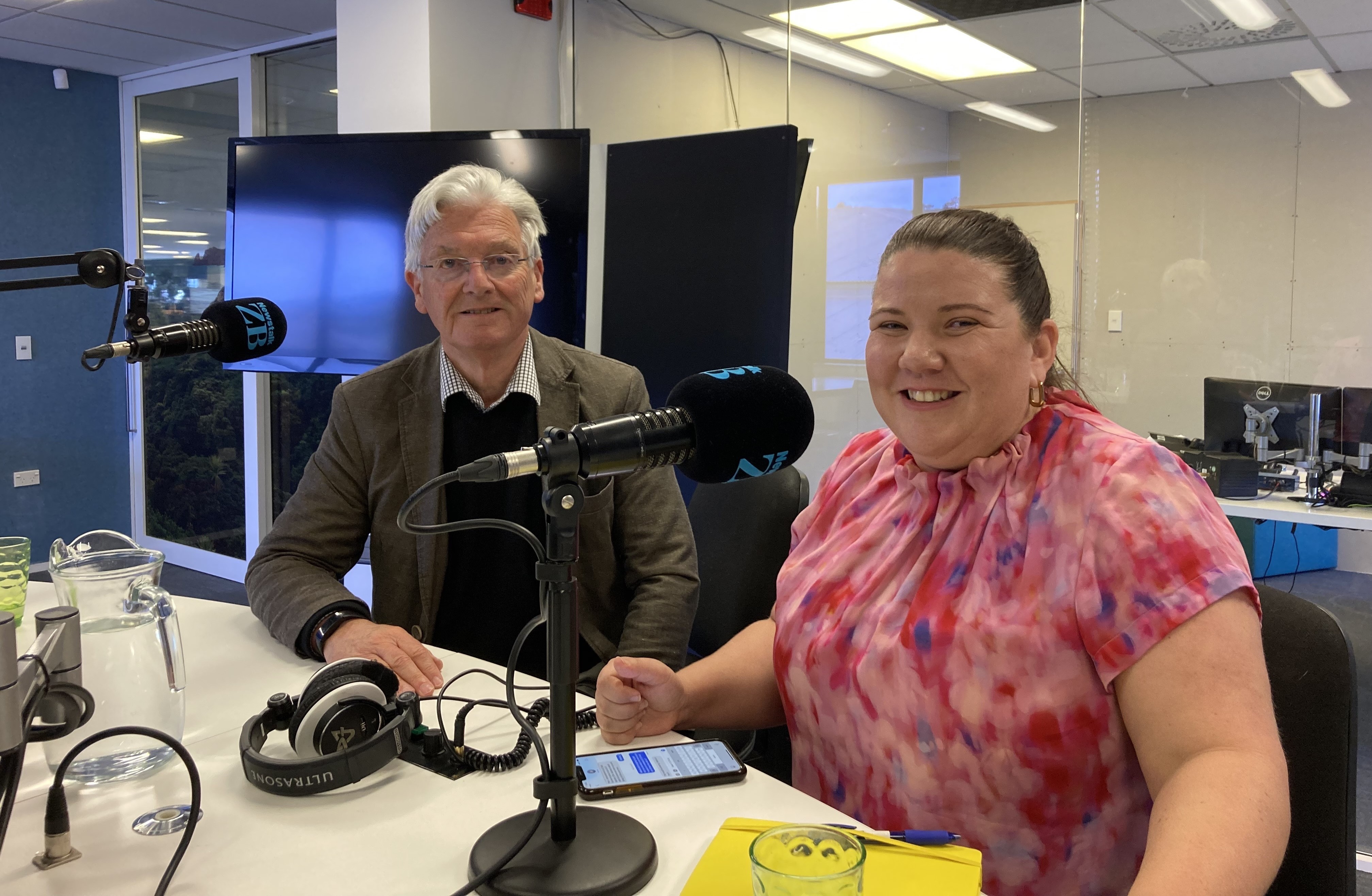 Political commentators Peter Dunne and Brigitte Morten. Image / Newstalk ZB 