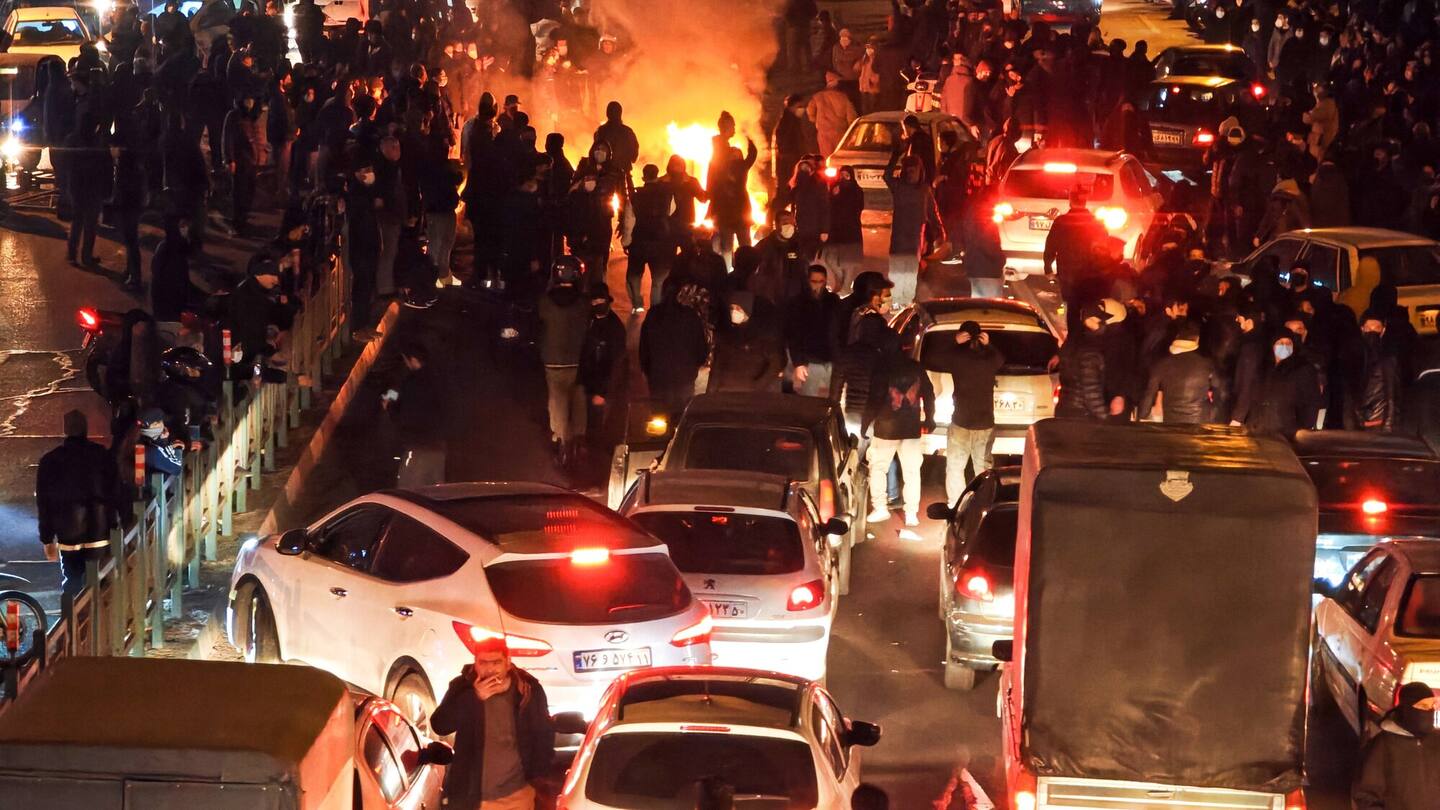 Trump hints at Iran decision as advisers meet to prepare strike options