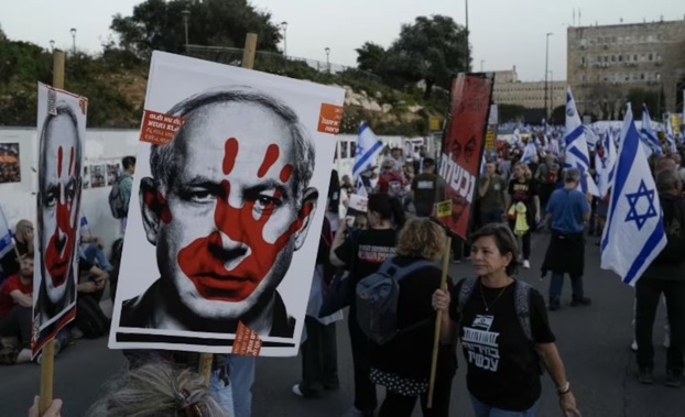 People take part in a massive protest in Jerusalem on Sunday against Israeli Prime Minister Benjamin Netanyahu's government. Photo / AP