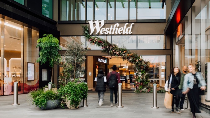 Auckland traffic is set to be busier than normal on Friday as shoppers head to malls for Black Friday sales.