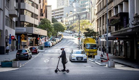 Live Low Risk Transgression Deputy Pm Defends Miq After Escape Expert Picks 3 4 More Weeks In Lockdown