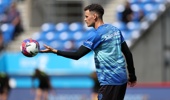Louis Verstraete of Auckland FC warms up during the round 14 A-League Men match between Auckland FC and Central Coast Mariners at Go Media Stadium, on January 24, 2026, in Auckland, New Zealand. (Photo by Fiona Goodall/Getty Images)