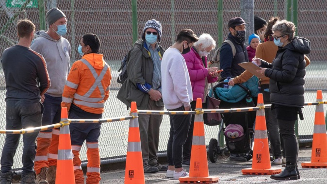 People waiting in line to be tested for Covid-19 at Hataitai Park in Wellington. (Photo / Mark Mitchell)