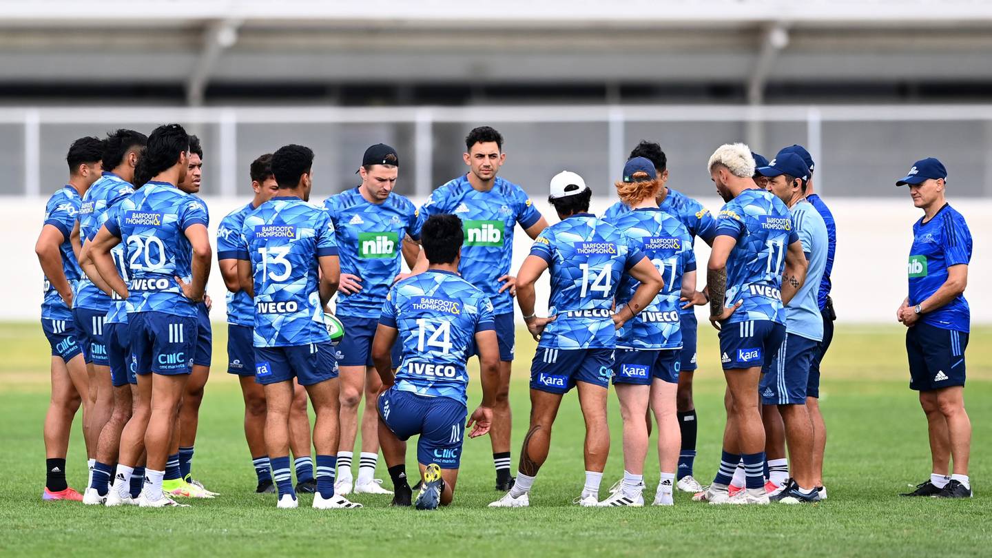 The Blues huddle during a training session. (Photo / Getty)