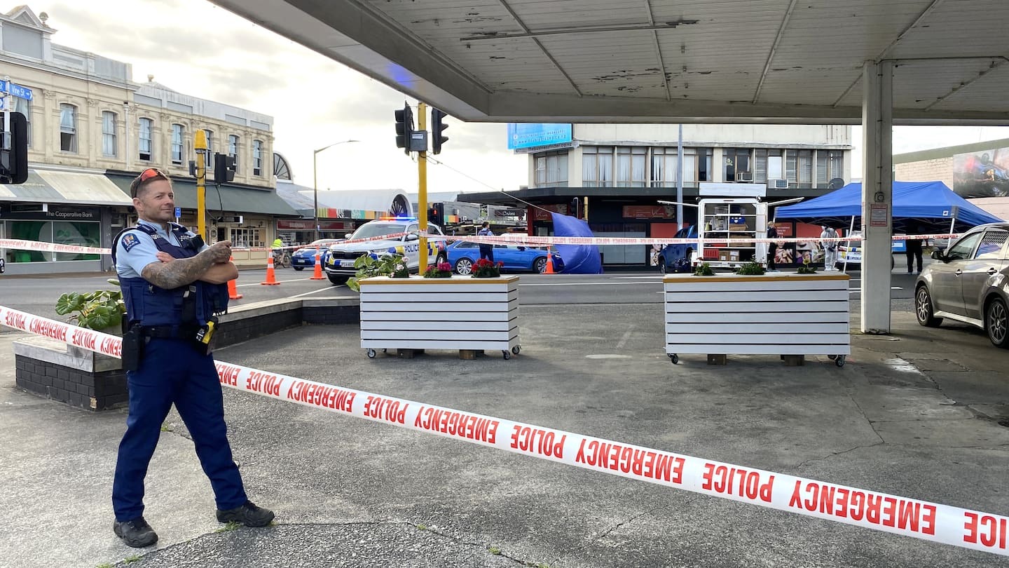 Police dressed in forensic suits could be seen setting up a gazebo on lower Bank St this morning. Photo / Denise Piper