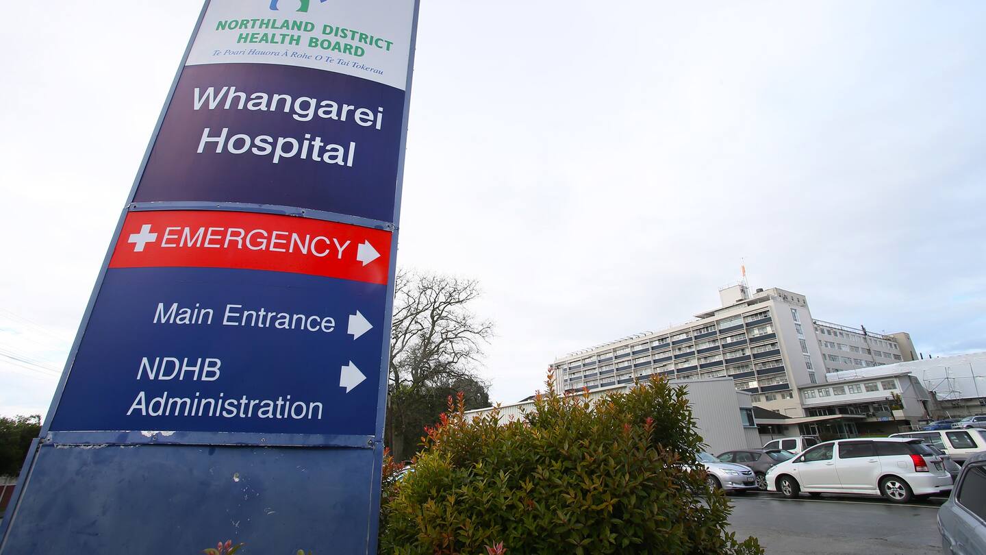 83-year-old woman dies after fall from stretcher at Whangārei Hospital