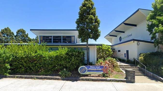 Kaurilands School is one of two West Auckland schools to issue a warning about the concerning activities of two men in a white van. Photo / Google