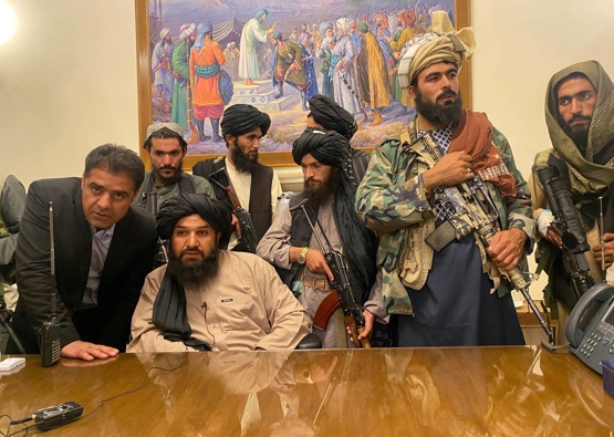 Taliban fighters at the presidential palace in Kabul on August 15. (Photo / AP)