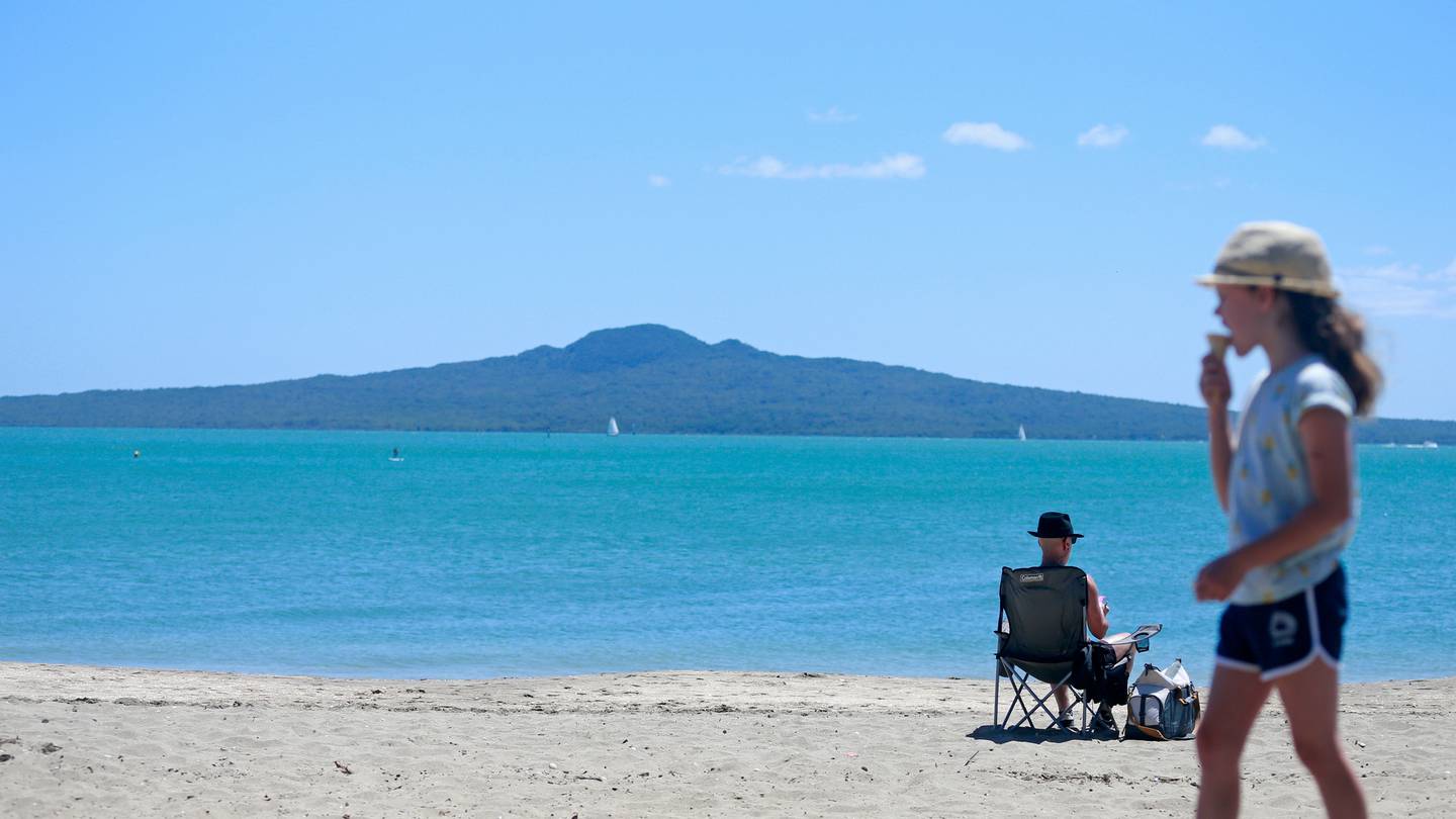 Sunny skies are forecast for Auckland on Christmas Day. (Photo / Alex Burton)