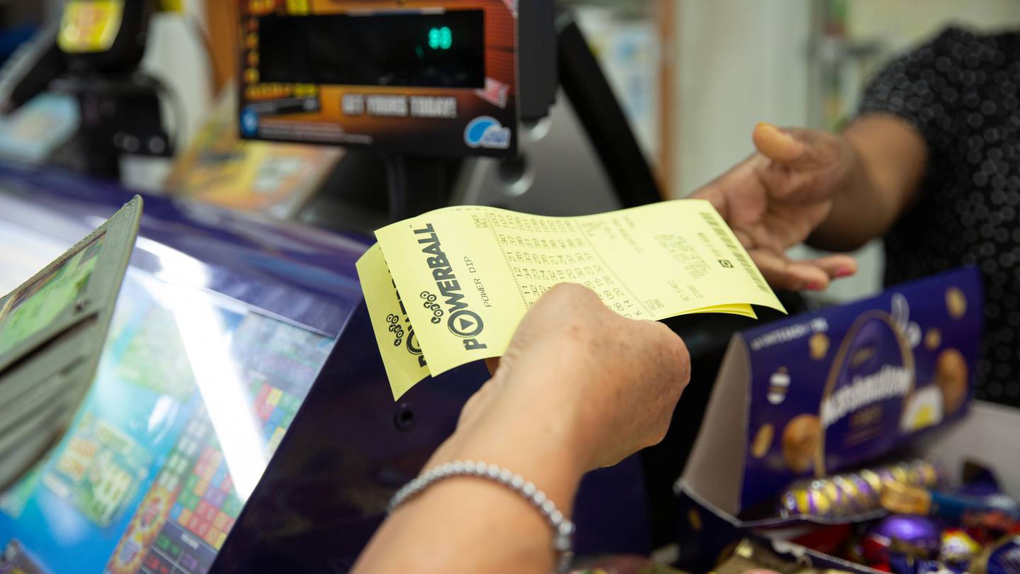 Saturday's winning ticket was purchased from Meg Star news agency in Henderson. Photo / File