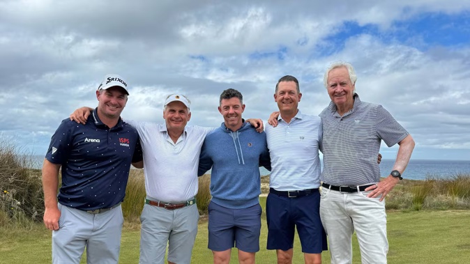Ryan Fox, Jimmy Dunne, Rory McIlroy, Jim Rohrstaff and Ric Kayne. Team New Zealand (Fox and Rohrstaff) earned the victory at Tara Iti. Photo / Supplied