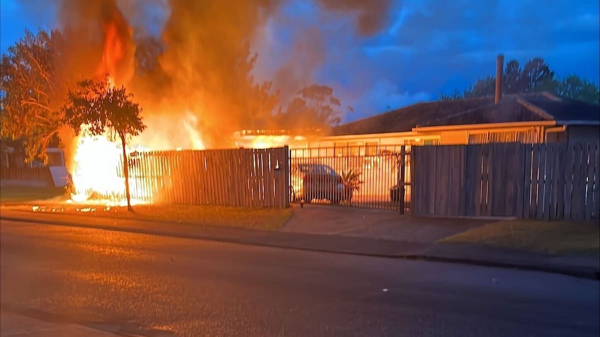 'Flames shooting up to the sky': Large fire breaks out on West Auckland street