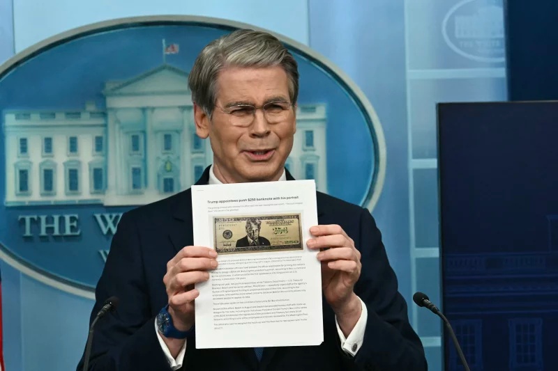 US Correspondent chats presidential candidates and $250 Trump bill