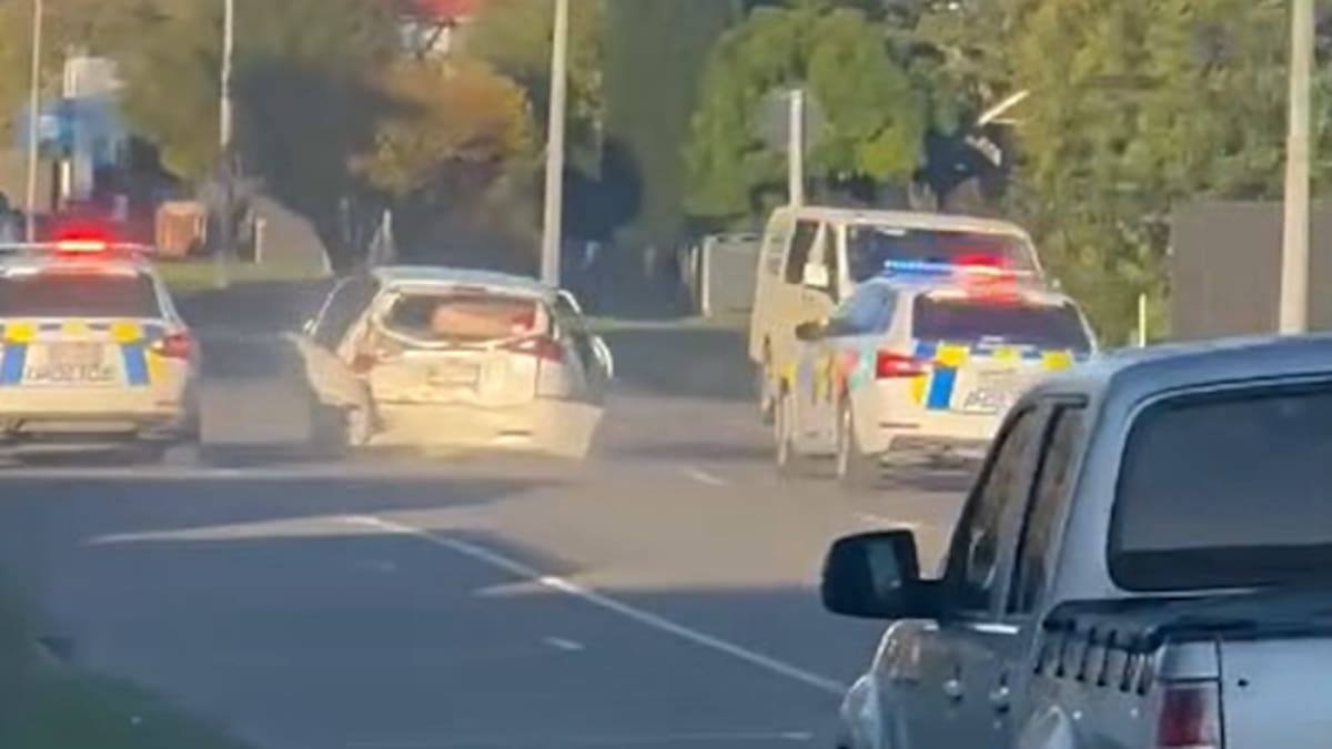 Watch: CCTV captures high-speed roundabout skid before youth arrests