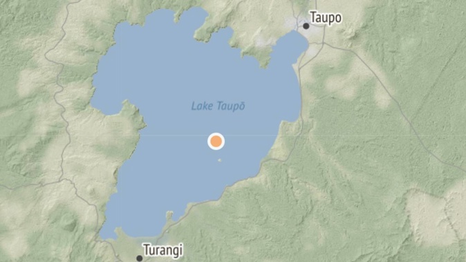 Scientists are keeping the official alert level of New Zealand’s best-known super-volcano slightly raised, as another quake beneath Taupo signals an unrest period still rumbling on. Image / GeoNet