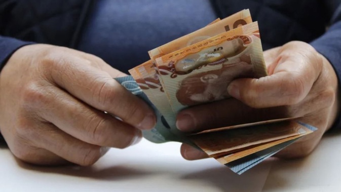 Banks are competing for new home loan borrowers by offering cashbacks. Photo / 123rf
