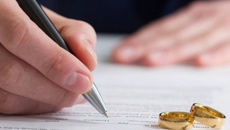 Kathryn Berkett: Is it a good idea to stay together for the kids?