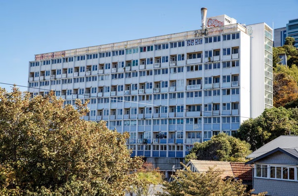 The Gordon Wilson flats on The Terrace were built in 1959 and have sat vacant since 2012. Photo / Mark Mitchell